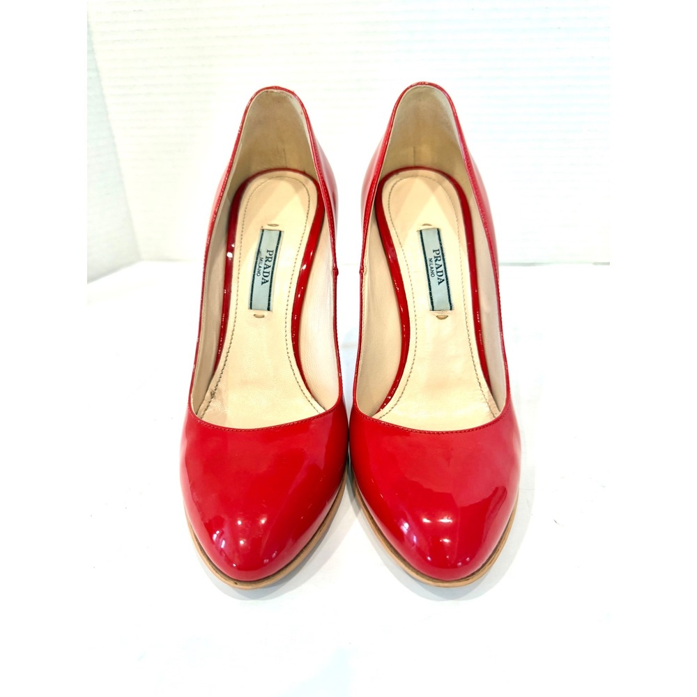 Prada Authentic Luxury Red Patent Leather Round Toe Slip On‎ Pump Shoes Sz 6 - Picture 3 of 10